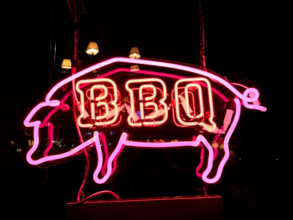 BBQ Neon Sign - Red Flags to easily avoid bad BBQ